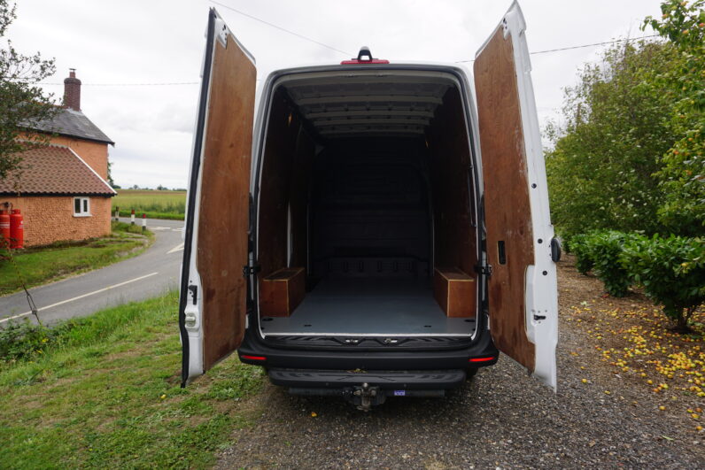 Mercedes Sprinter L2H2