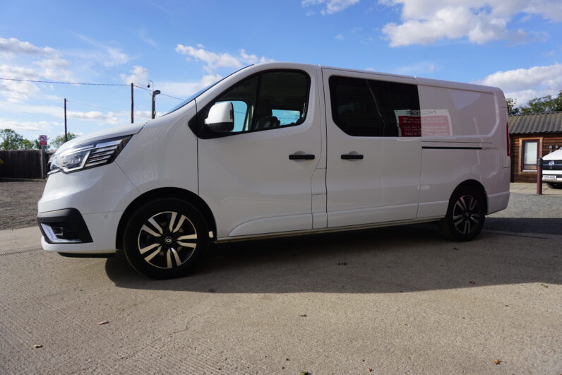 Renault Trafic Crew Cab