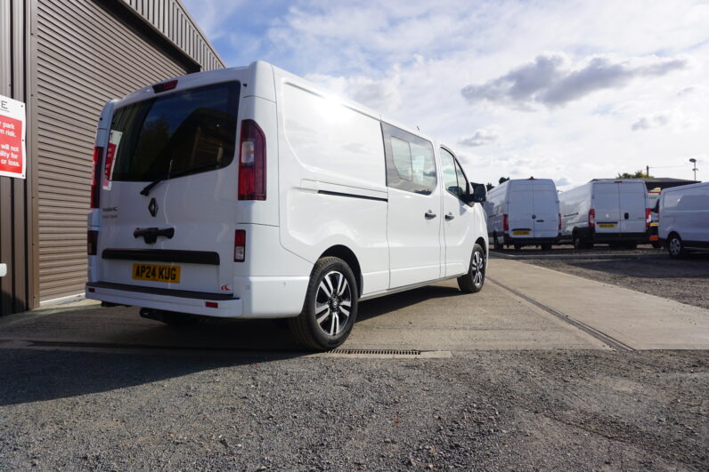 Renault Trafic Crew Cab