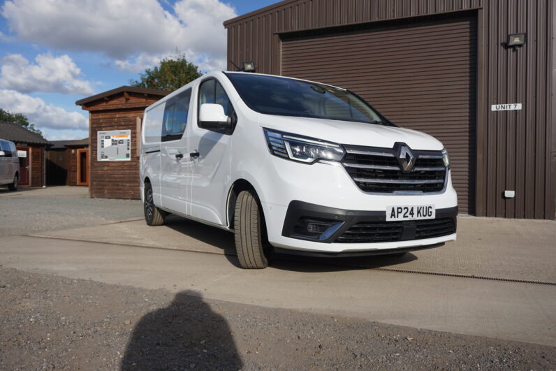 Renault Trafic Crew Cab