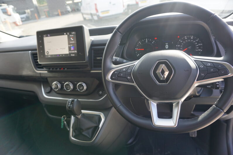 Renault Trafic Crew Cab