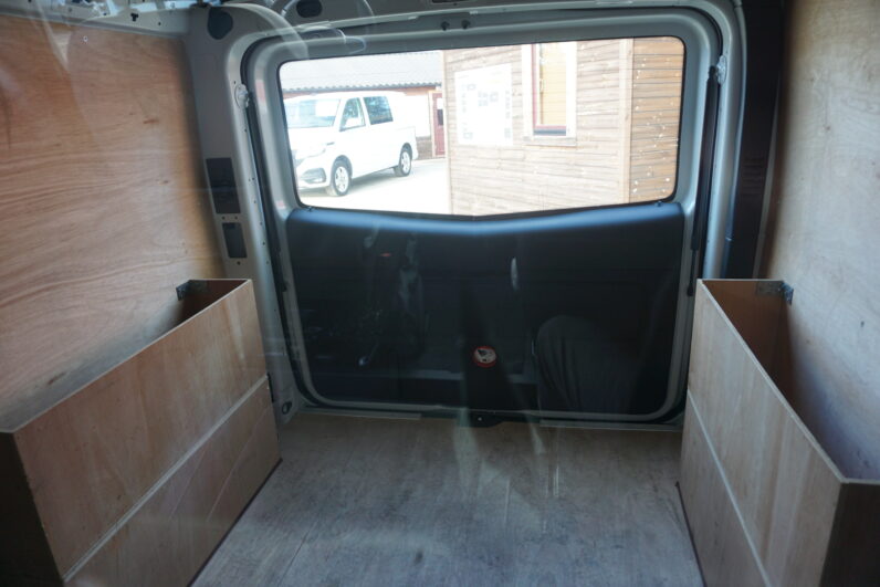 Renault Trafic Crew Cab