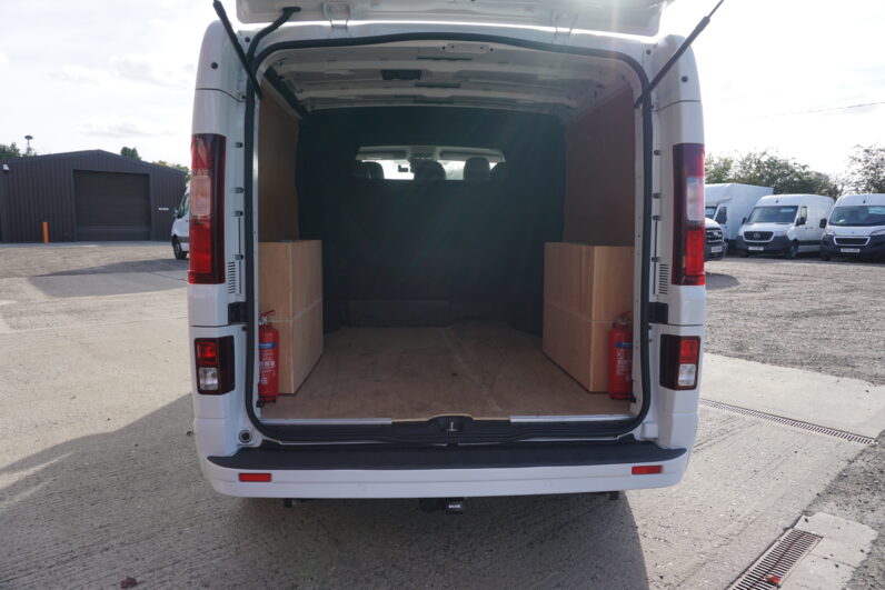 Renault Trafic Crew Cab