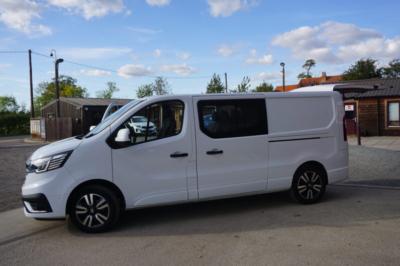 Renault Trafic Crew Cab