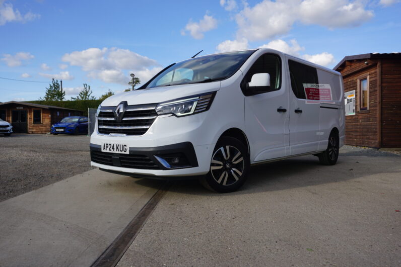 Renault Trafic Crew Cab