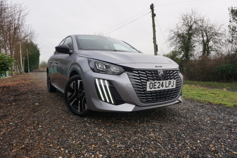 Peugeot 208 PureTech 1.2 GT