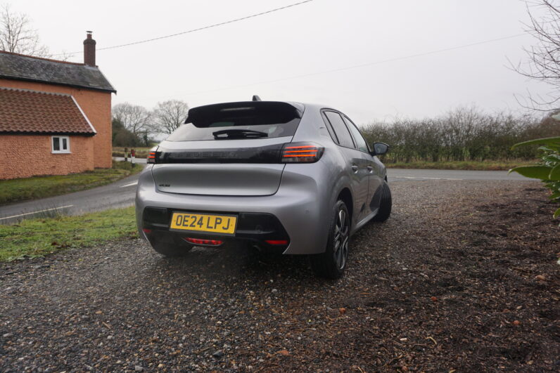 Peugeot 208 PureTech 1.2 GT