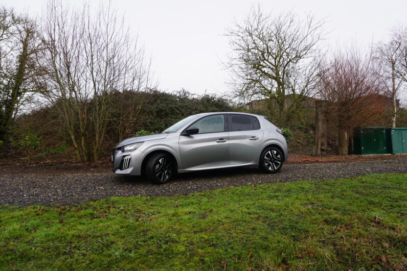 Peugeot 208 PureTech 1.2 GT