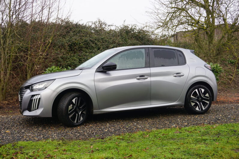 Peugeot 208 PureTech 1.2 GT