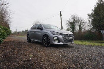 Peugeot 208 PureTech 1.2 GT