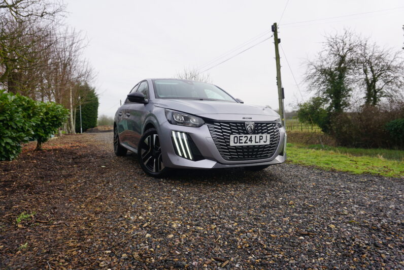 Peugeot 208 PureTech 1.2 GT