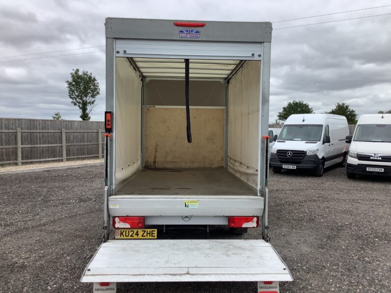Mercedes Benz Sprinter Luton curtainsider with tail lift