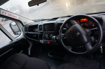 Peugeot Boxer – Low Loader