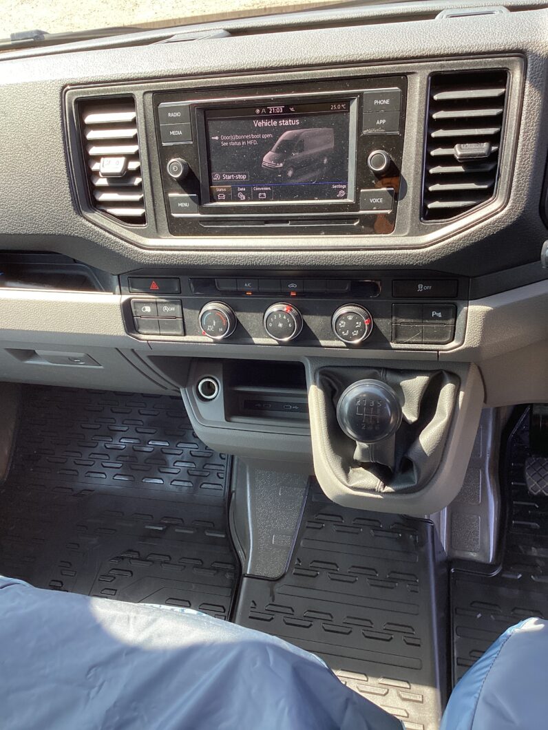 Volkswagen Crafter FWD LWB