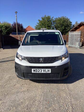 Peugeot Partner 1.5 BlueHDi Professional Premium+ SWB