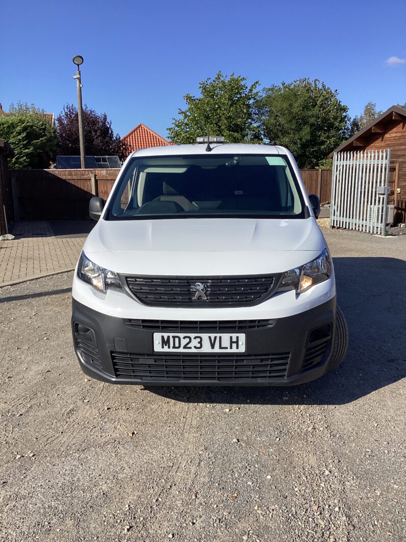 Peugeot Partner 1.5 BlueHDi Professional Premium+ SWB