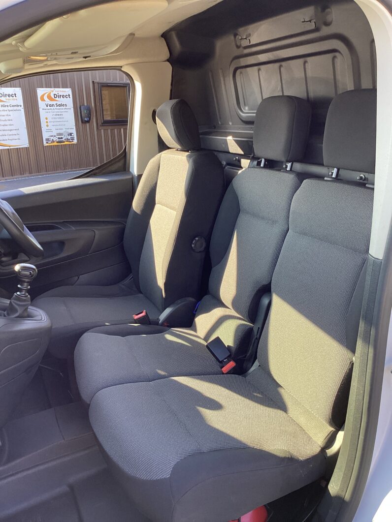 Peugeot Partner 1.5 BlueHDi Professional Premium+ SWB