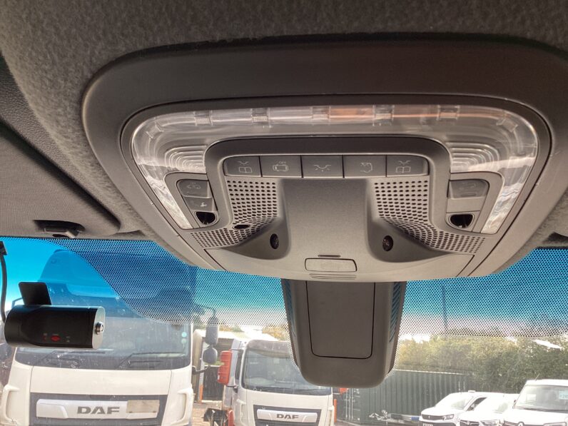 Mercedes-Benz Sprinter 315 L3 Progressive Luton Van