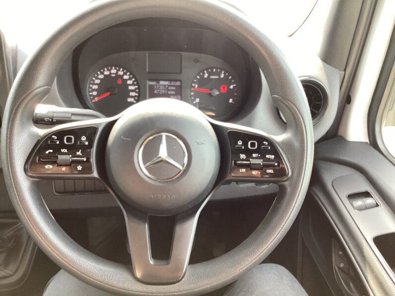 Mercedes-Benz Sprinter 315 L3 Progressive Luton Van