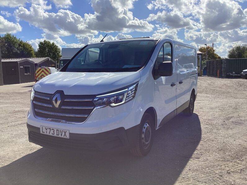 Renault Trucks Trafic L1 DIESEL FWD dCi 110 3T H1 Red Edition
