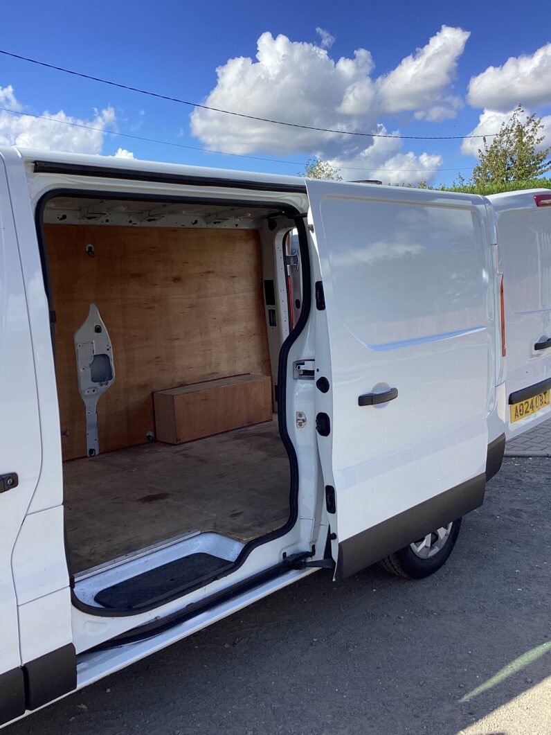 Renault Trafic 2.0 dCi Blue LL30 Advance L2 H1 Euro 6