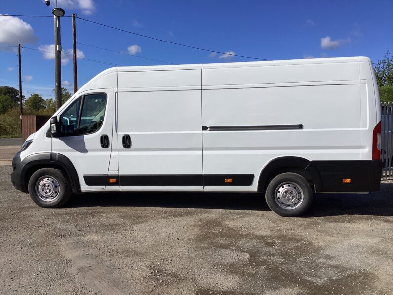 Peugeot Boxer 2.2 BlueHDi 435 Professional Premium + L4 High Roof Euro 6 (s/s) 5dr