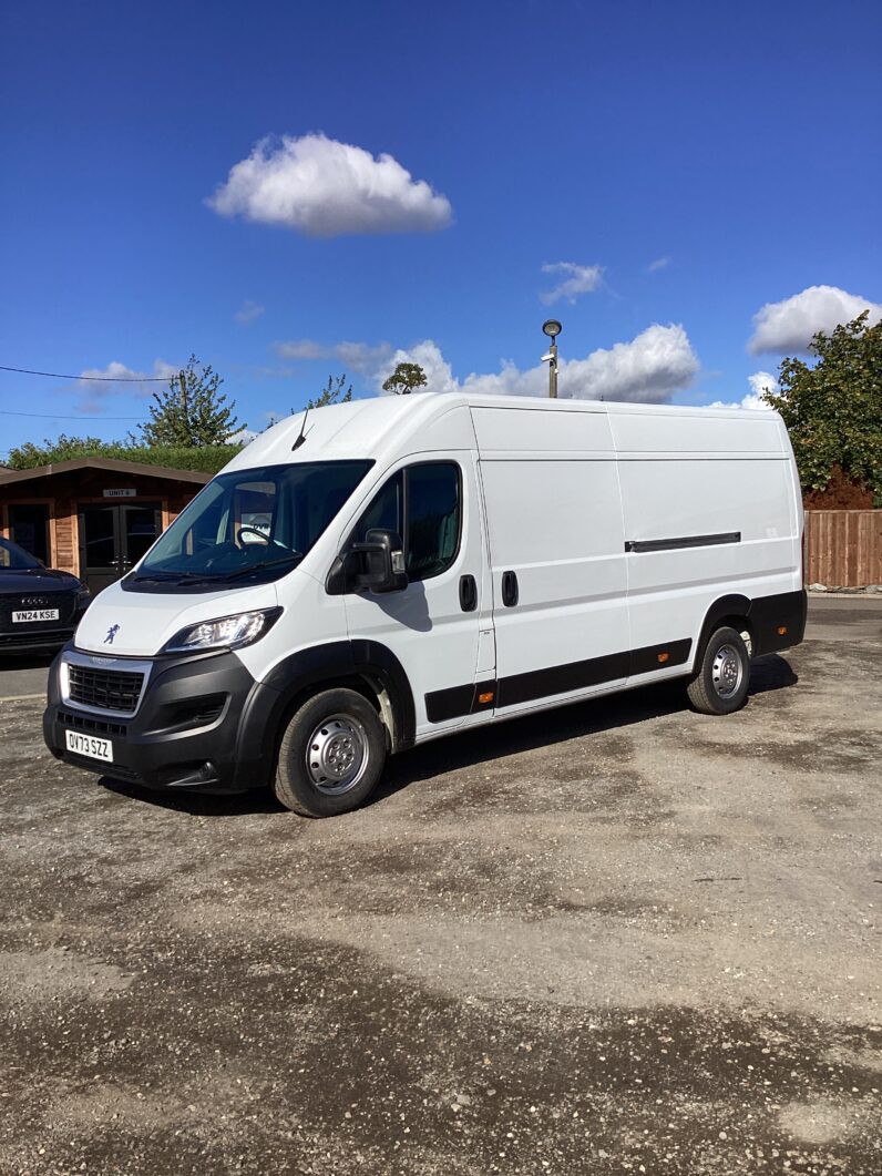 Peugeot Boxer 2.2 BlueHDi 435 Professional Premium + L4 High Roof Euro 6 (s/s) 5dr