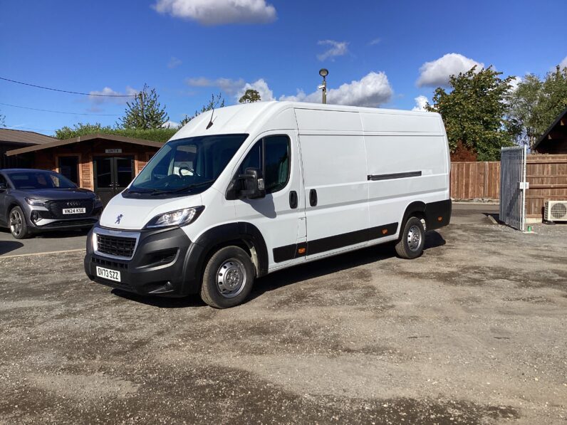 Peugeot Boxer 2.2 BlueHDi 435 Professional Premium + L4 High Roof Euro 6 (s/s) 5dr