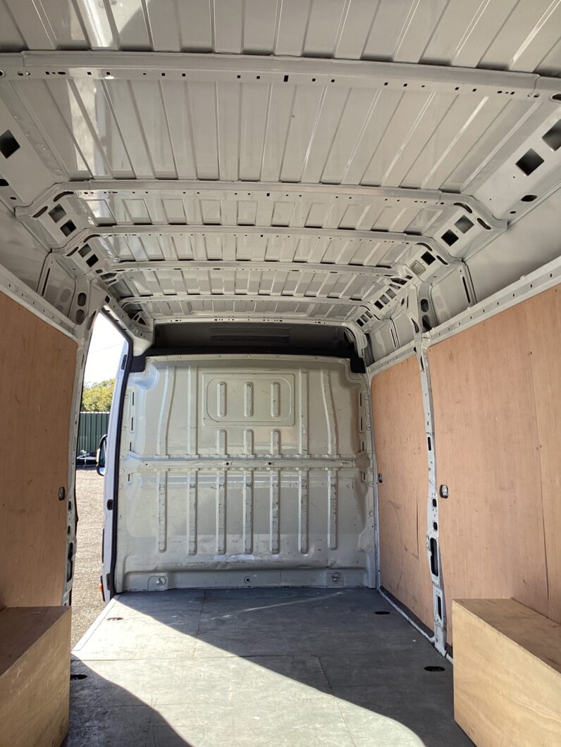 Peugeot Boxer 2.2 BlueHDi 435 Professional Premium + L4 High Roof Euro 6 (s/s) 5dr